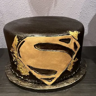 Superman cake