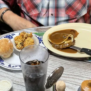 Hamburger Steak; Deep-fried mushrooms; Mashed potatoes