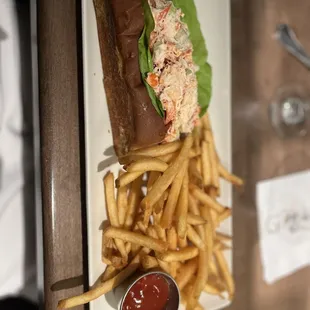 Lobster roll, one of the best I've ever had!!