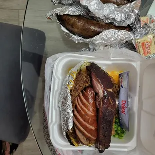 Very delicious.  Had the Big J potato and Boudain links. Will definitely be back!