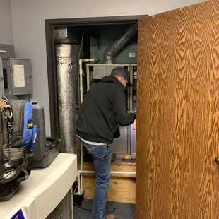 Checking heat exchangers to make sure it&apos;s free of Carbon Monoxide!
