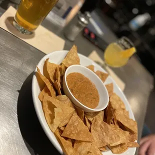 Chips and salsa tasted like tomato sauce with little flavor