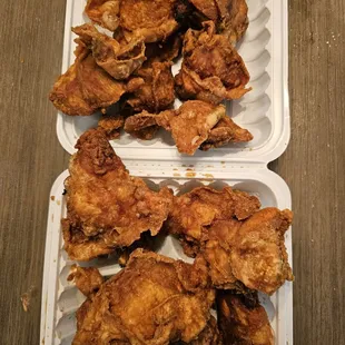 Order of Garlic Chicken.  Where else can you get about a dozen pieces of fried chicken for $12????  Only at TripleRTs.