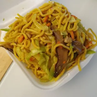 side order of pancit ... shitake mushrooms, carrots, cabbage, there are NO meator chicken pieces. 7.7.21