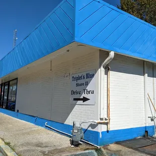 a blue and white building
