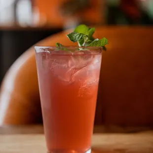Our handcrafted Karkadai infuses our specialty Limonada with notes of Hibiscus creating a perfect balance between Fresh Mint and Hibiscus