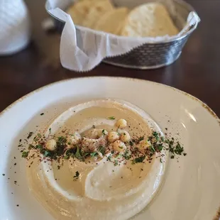 Hummus garlic