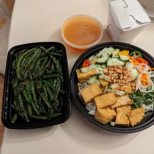 Tri's Wok
