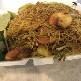 Singapore noodles with shrimp
