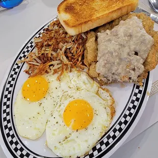 Farmer&apos;s Breakfast with country fried steak