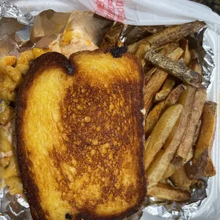 Courtesy of PAIGESPASTERIESATL food truck