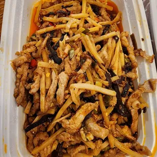 鱼香肉丝 (Szechuan Fish-Flavored Shredded Pork)