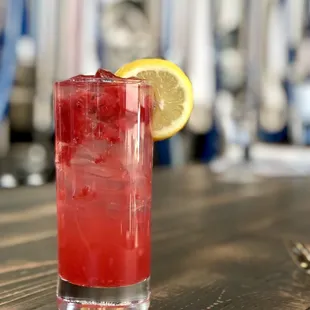 Spiked Raspberry Lemonade