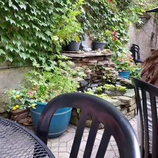 Really pretty back patio area, which surprised me