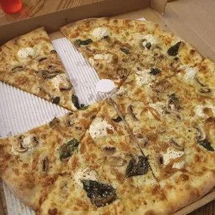 White pie w/ shrooms