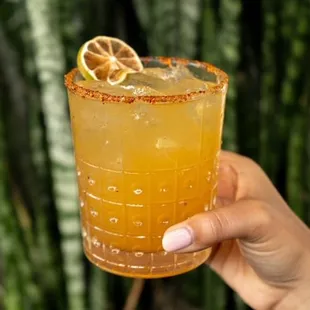 COCKTAILS @TROPHYWIFELA