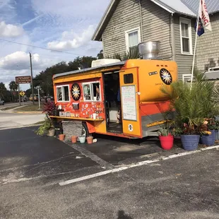 a food truck parked in a parking lot