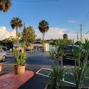 a view of the parking lot from the outside