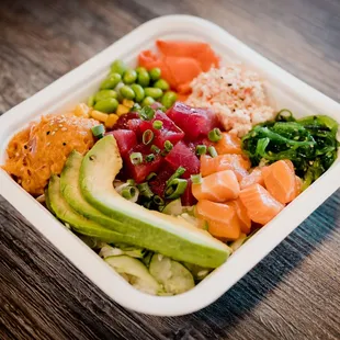 Regular poke bowl at Tropic poke at Ko Olina.  Poke near me