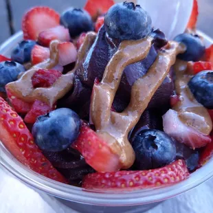 Acai bowl