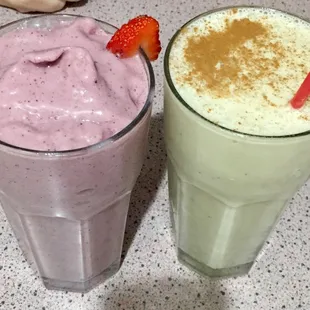 Berry berry smoothie and banana water