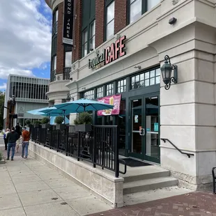 Great location and patio!  (9/29/2022)