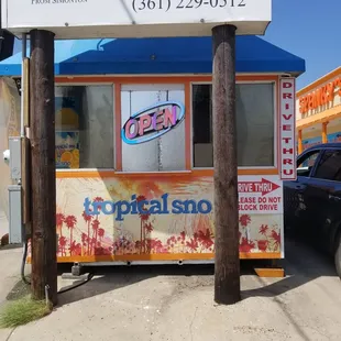Tropical Sno stand