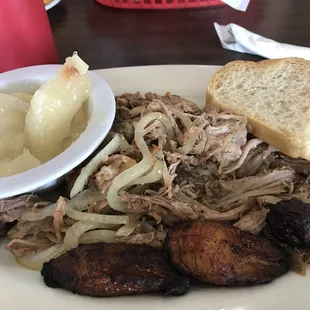 Yucca Con Mojo
