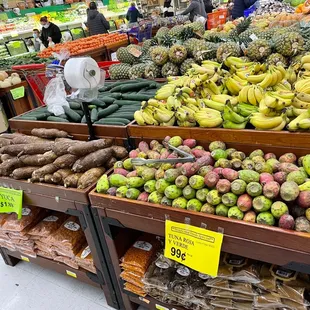 Yuca, tuna cactus fruit snd other exotic fruits