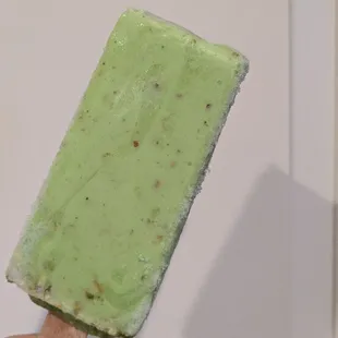 Pistachio (milk)