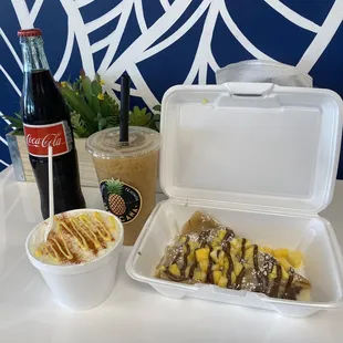 Coke, tejuino, esquite, crepa con mango, Nutella, lechera