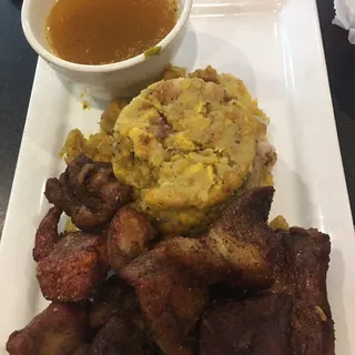 Carne Frita/Fried Pork Chunks Family combo
