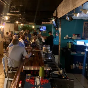 Late Night Fun spot- excellent bar service. Too much fun.