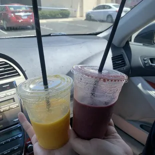 Mango smoothie and açaí smoothie