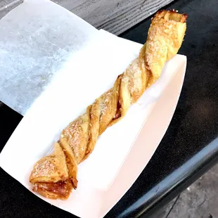 Cinnamon-apple baton