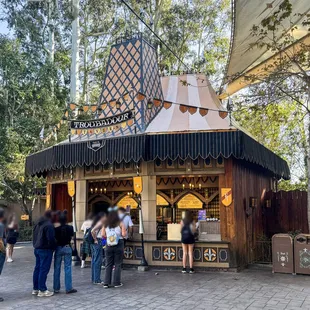 Tasty Baked Potatoes and Snacks!