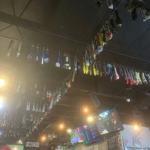 Tons of taps on the ceiling.