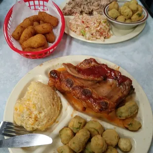 Love that they have Sunday specials...hashbrown casserole, fried okra, &amp; ribs...&amp; don&apos;t forget the hush puppies!