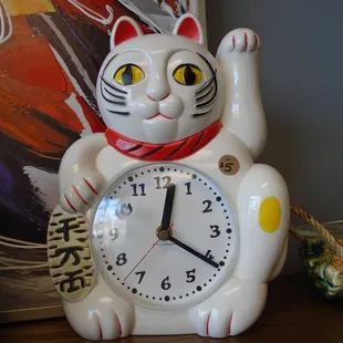 Like cats?  A kitty clock.