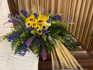 Hitomi's Little Flower Shop