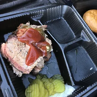 ows a tray of food
