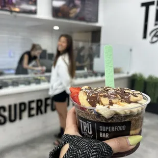 Medium Buttah Lova (Peanut Butter Scoop, Acai, Cacao Espresso Chia Pudding, Cocoa Chia Granola, Strawberry, Banana, Blueberry)