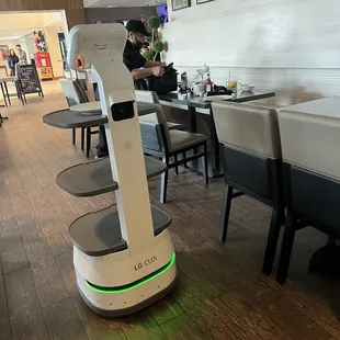 Robot server