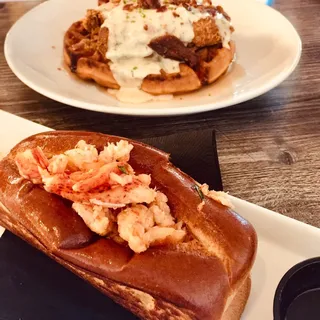 Warm Maine Lobster Roll Special