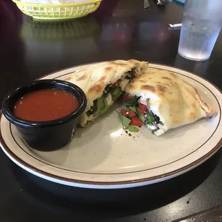 VEGGIE CALZONE