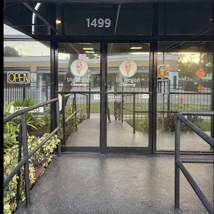 the entrance to the restaurant