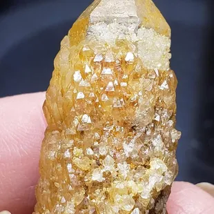 Pineapple quartz point