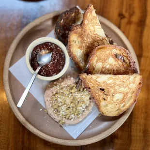 Creamy chicken liver mousse
