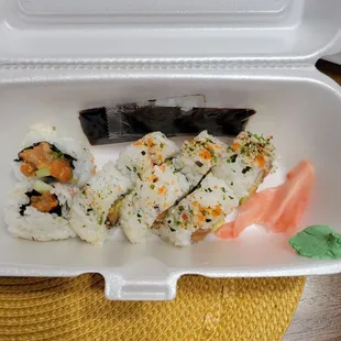 Spicy Salmon Roll