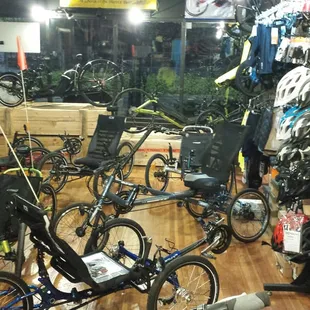 Tadpole trikes, and delta trikes